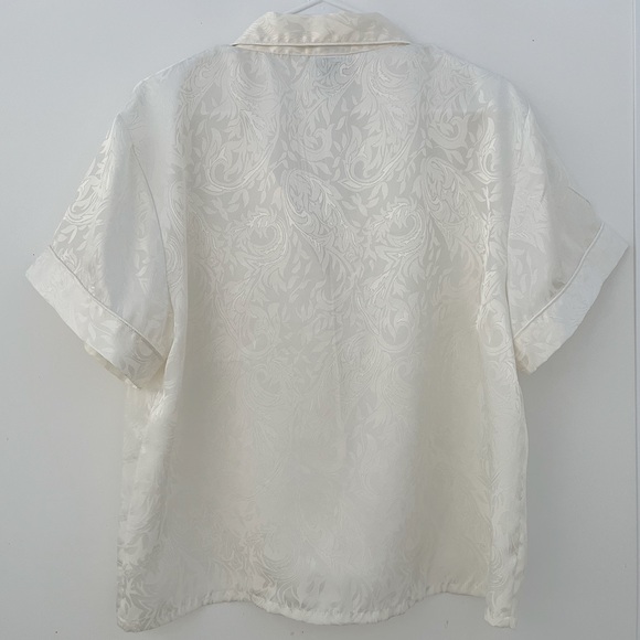 Night-Magic - Vintage Ivory Sateen Button Up Pajama Top. Size Medium. - Picture 2 of 4